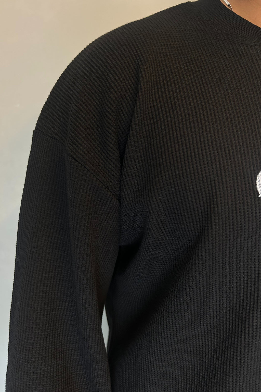 BLACK WAFFLE KNIT T-SHIRT