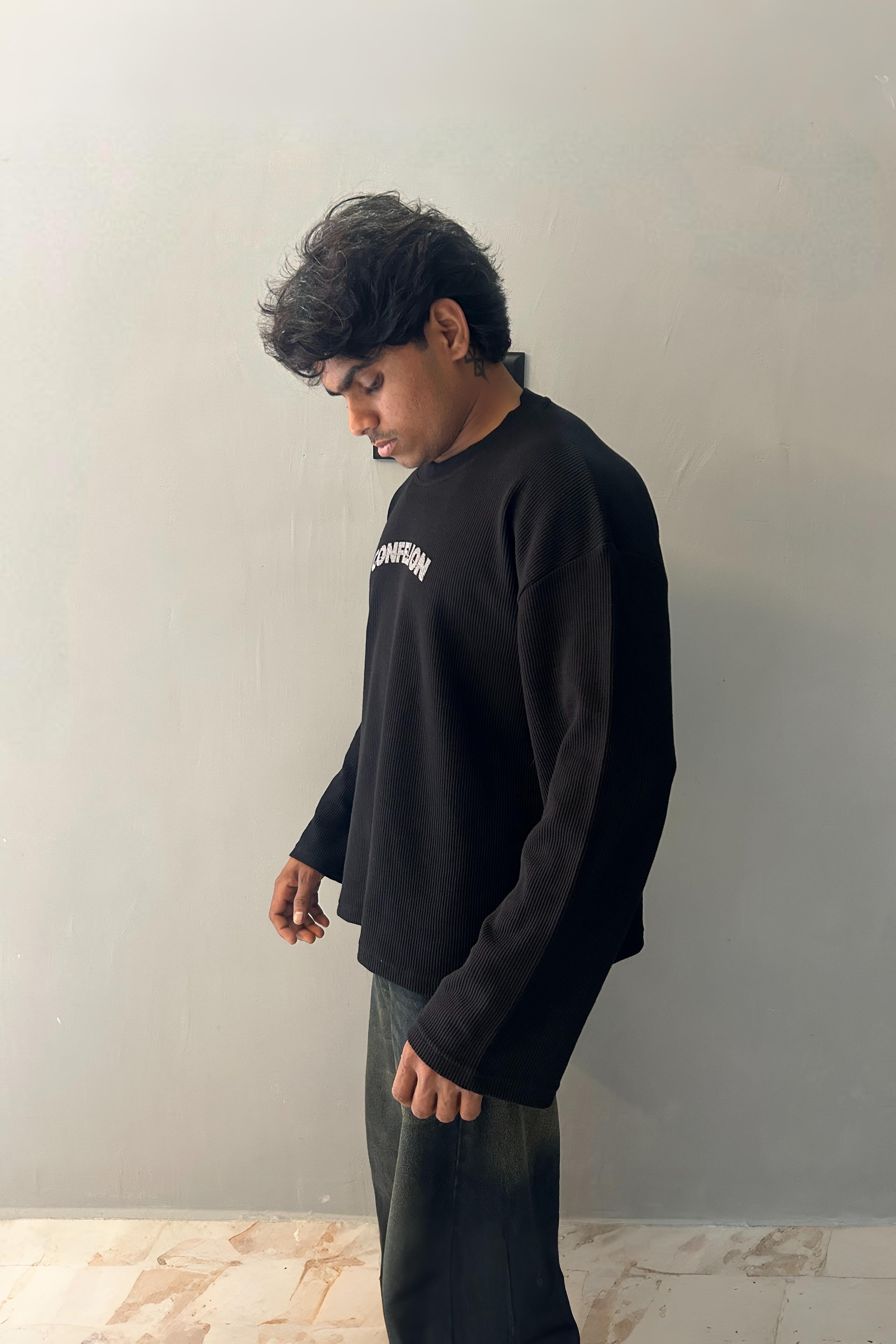 BLACK WAFFLE KNIT T-SHIRT