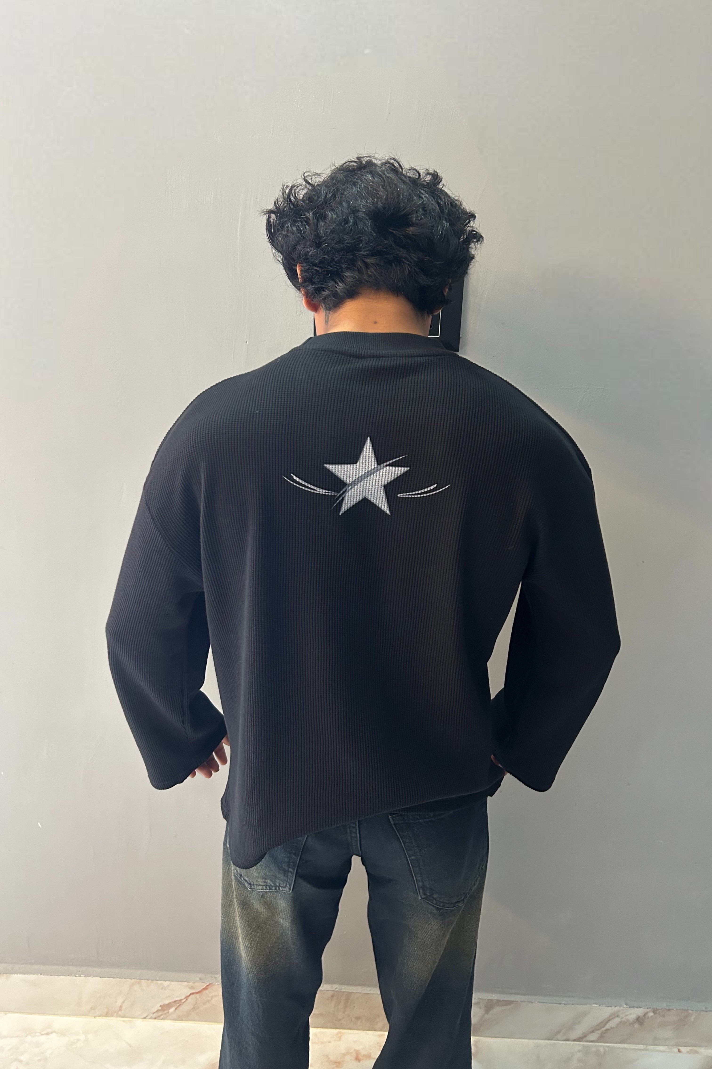 BLACK WAFFLE KNIT T-SHIRT