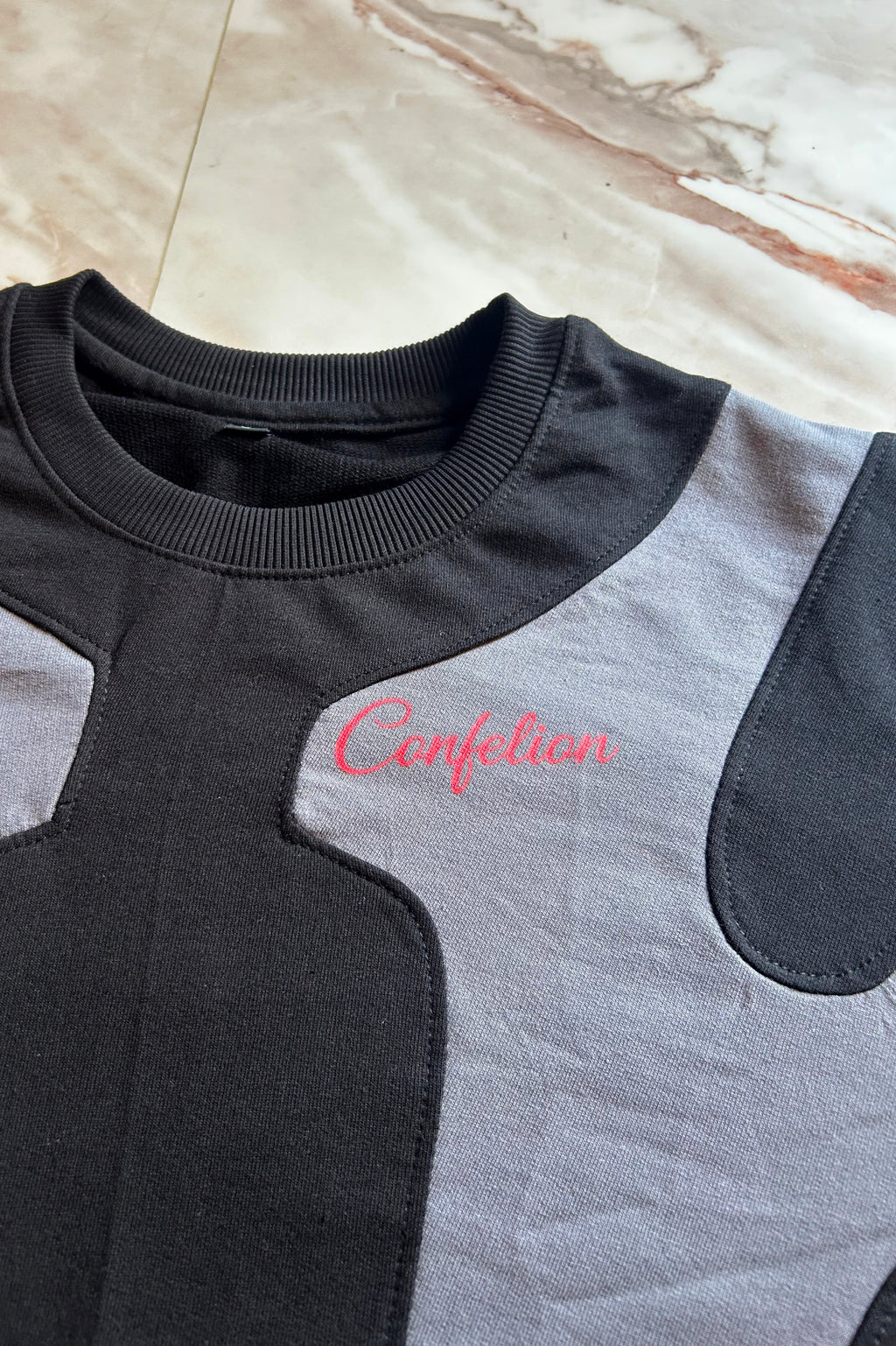 PHANTOM CUTOUT TEE