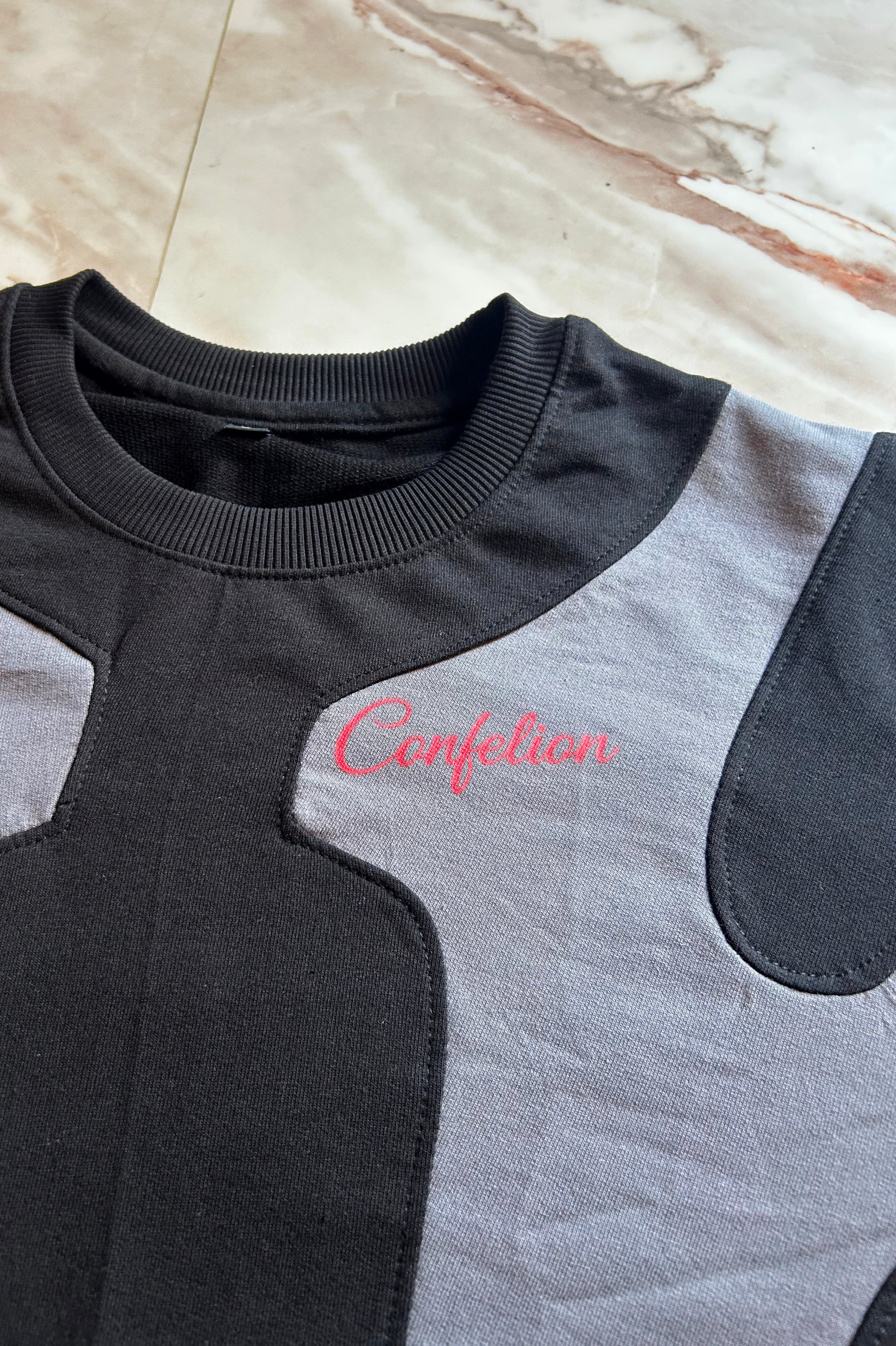 PHANTOM CUTOUT TEE